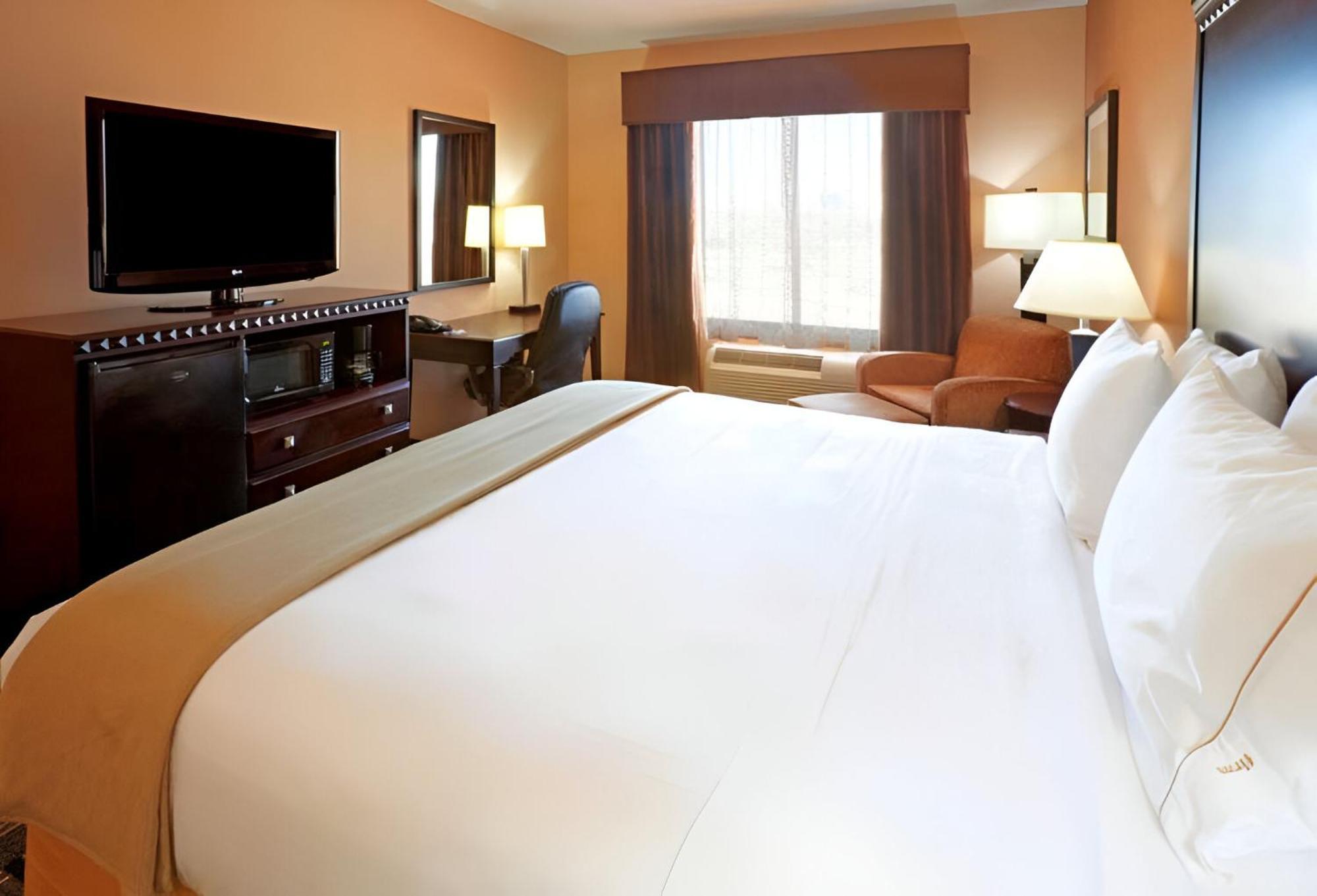 Comfort Inn & Suites Dallas Medical-Market Center Exteriér fotografie