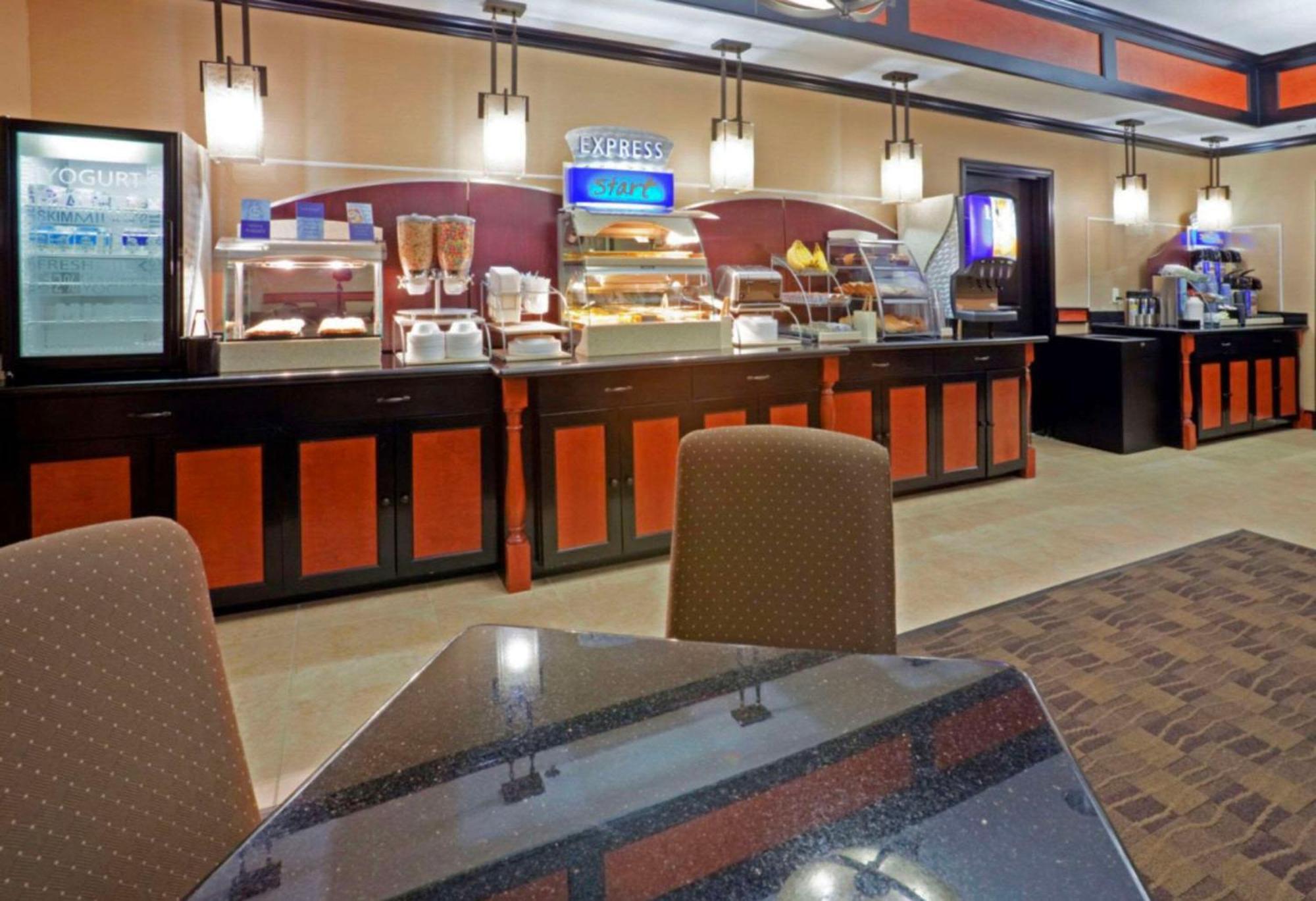 Comfort Inn & Suites Dallas Medical-Market Center Exteriér fotografie
